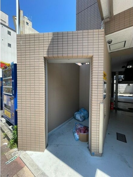 ＪＲ山陽本線 兵庫駅 徒歩3分 10階建 築15年のトイレ写真