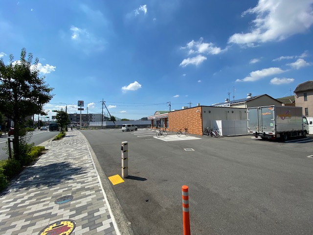コンビニ　セブンイレブン茨木新和町店（コンビニ）まで404m