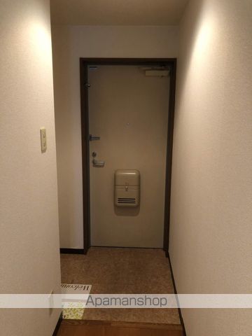 ＪＲ東海道本線 高槻駅 徒歩16分 4階建 築27年の玄関写真