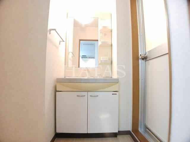 洗面設備　同物件別部屋です
