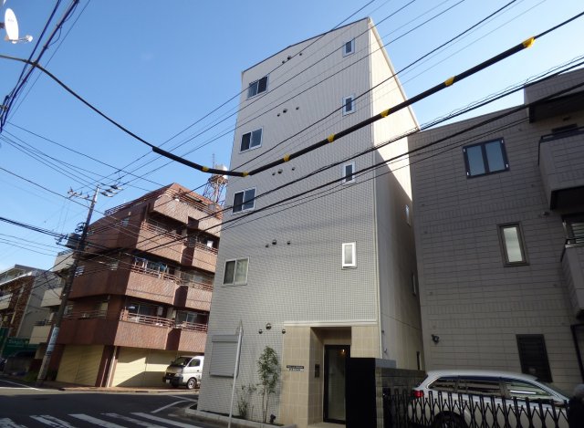 Haus von Gelande 練馬 b CASA