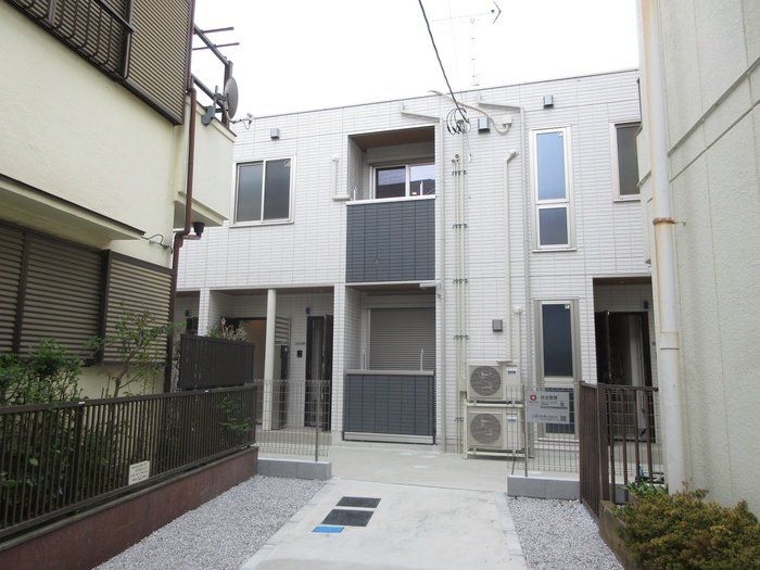 建物外観　エントランス