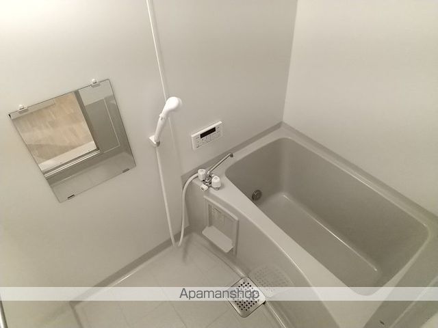ウィステリア原の風呂写真