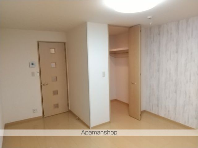 ウィステリア原の居間写真