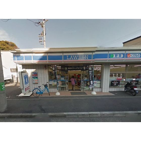 コンビニ　ローソン横浜八幡町店（コンビニ）まで68m