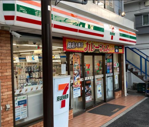 コンビニ　セブンイレブン南麻布店（コンビニ）まで145m