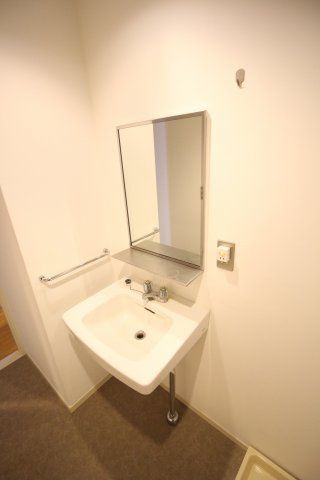 洗面設備　（別タイプ参考写真）PRATIQUE　NISHISUGAMO