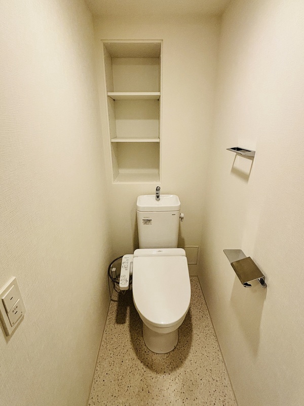 東京メトロ東西線 木場駅 徒歩11分 12階建 築4年のトイレ写真
