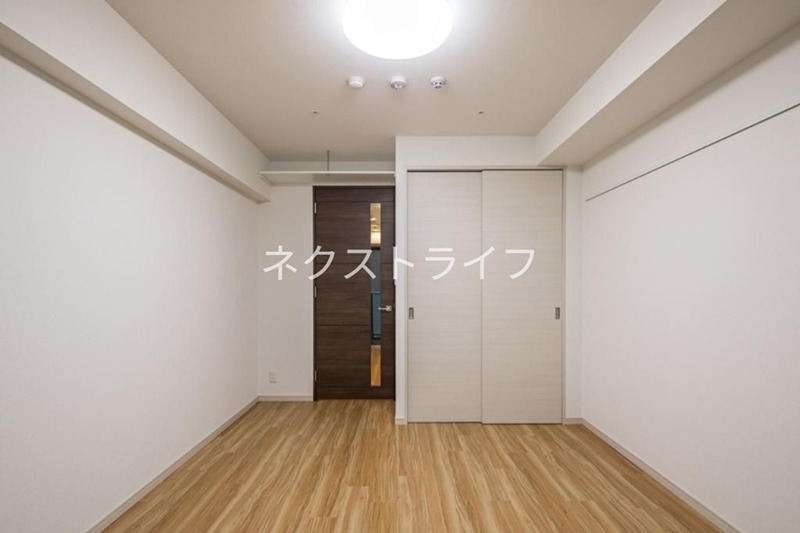 東京メトロ半蔵門線 半蔵門駅 徒歩3分 14階建 築9年の居間写真