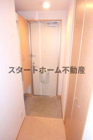 玄関　明るい玄関です