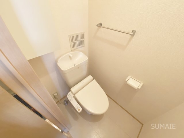 トイレ　洗浄便座付きのトイレです！