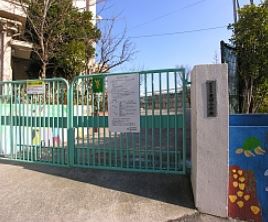 小学校　杉並区立東田小学校（小学校）まで594m