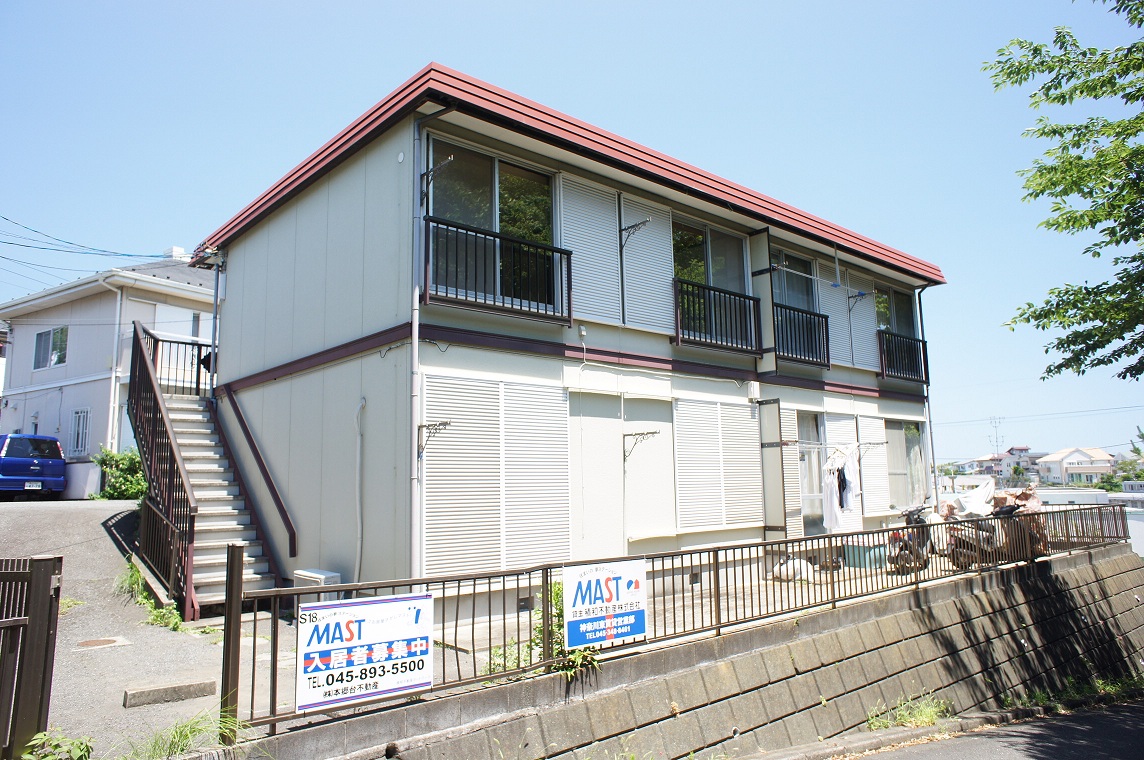 建物外観　南向き南道路の為日当り良好！