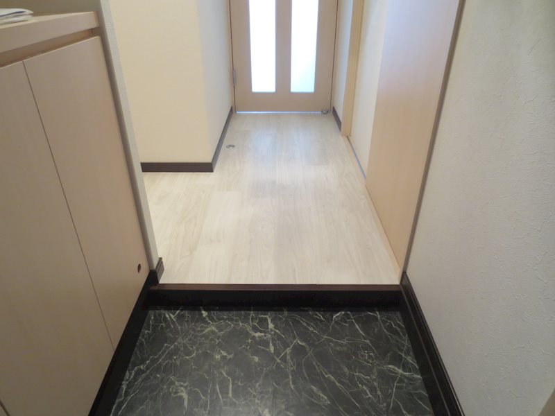 玄関　シューズボックス