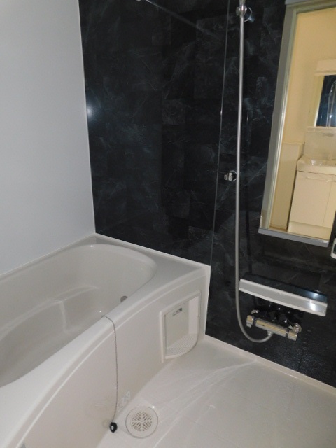 バス・シャワールーム　浴室乾燥機