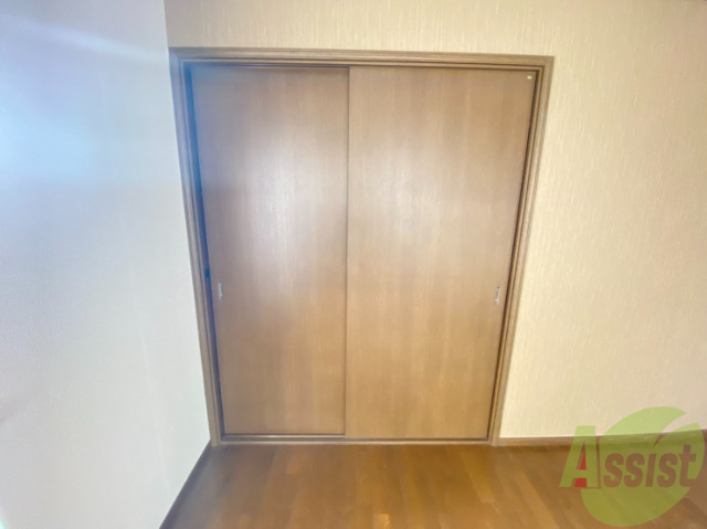 収納　収納は大きく、たくさんの物がしまえそうです。