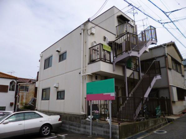 神戸市兵庫区湊川町のマンションの建物外観