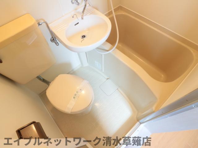 バス・シャワールーム　ゆったり過ごせるお風呂です