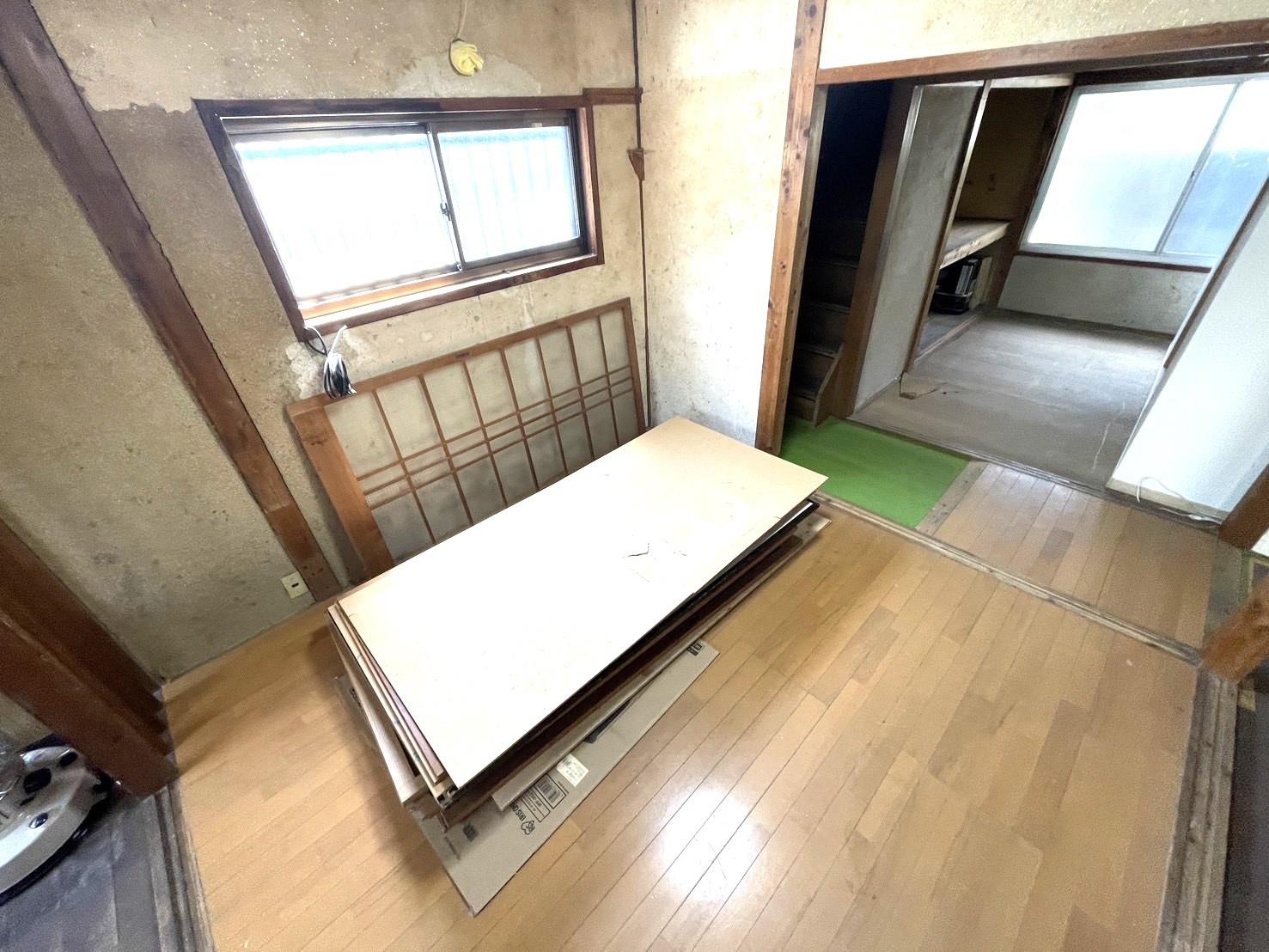 その他部屋・スペース　室内は傷んでいますので、倉庫用でご使用下さい♪
