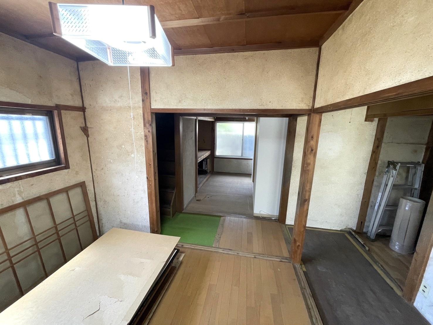 その他部屋・スペース　室内は傷んでいますので、倉庫用でご使用下さい♪