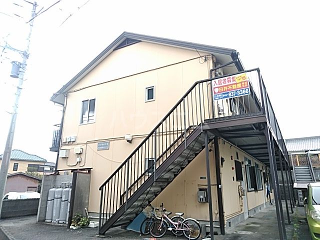 【横須賀市野比のアパートのロビー】