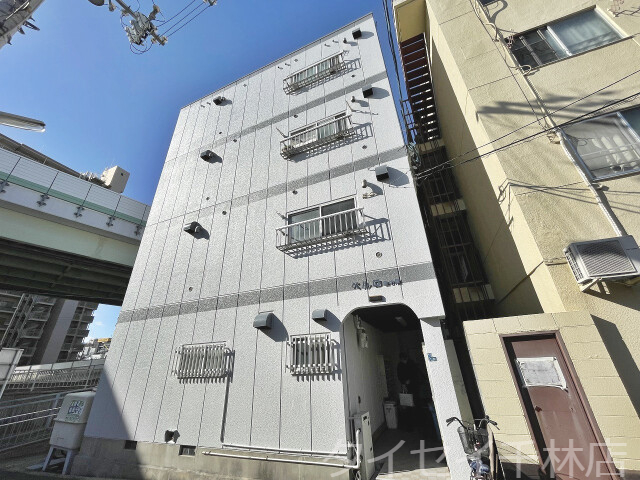 大阪市旭区森小路のマンションの建物外観