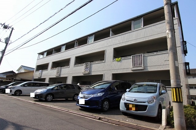 広島市南区翠のマンションの建物外観