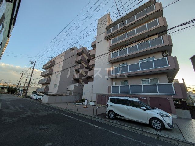 ハイマート春日部の建物外観