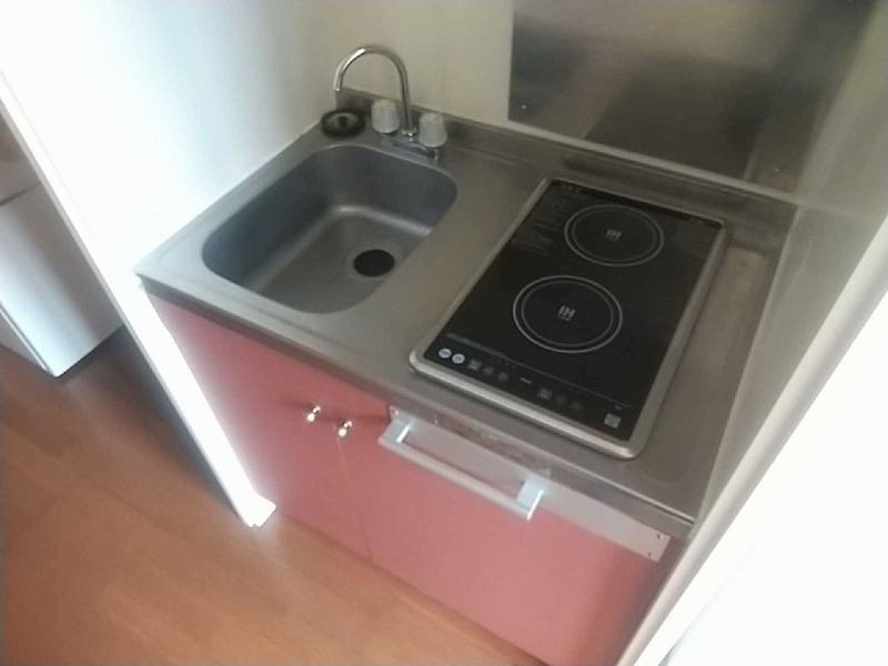 キッチン　2口コンロ付き