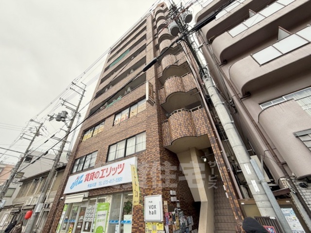 【ファーストコート御所室町の建物外観】