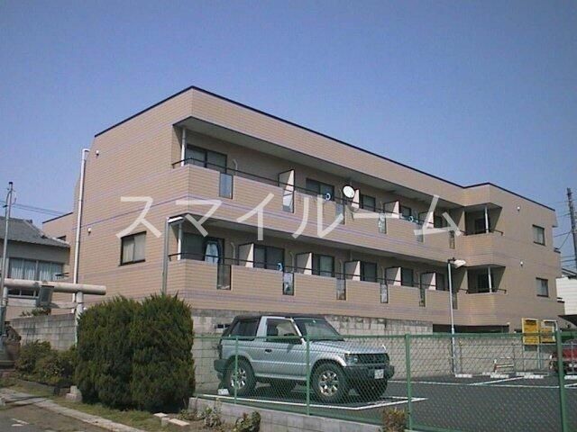 大田区南六郷のマンションの建物外観