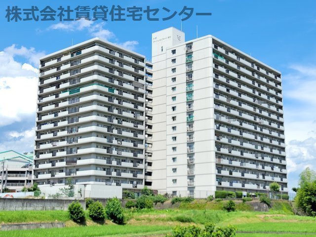 水鉄アーバンコンフォート岩出の建物外観