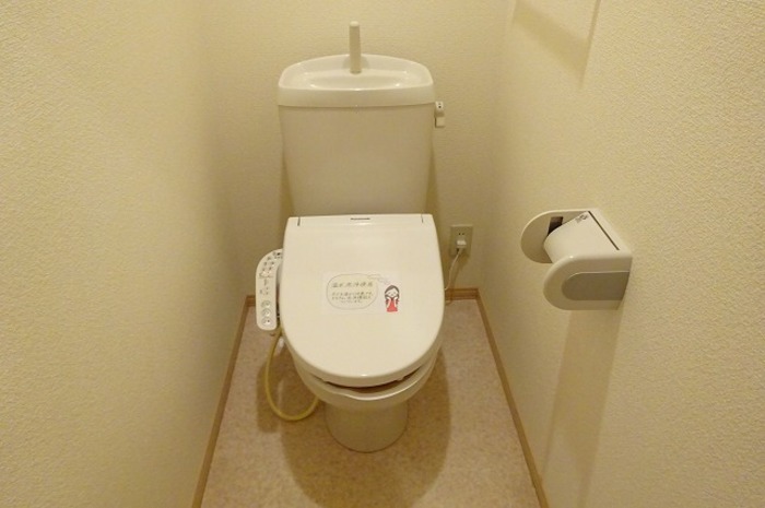 トイレ　温水洗浄暖房便座
