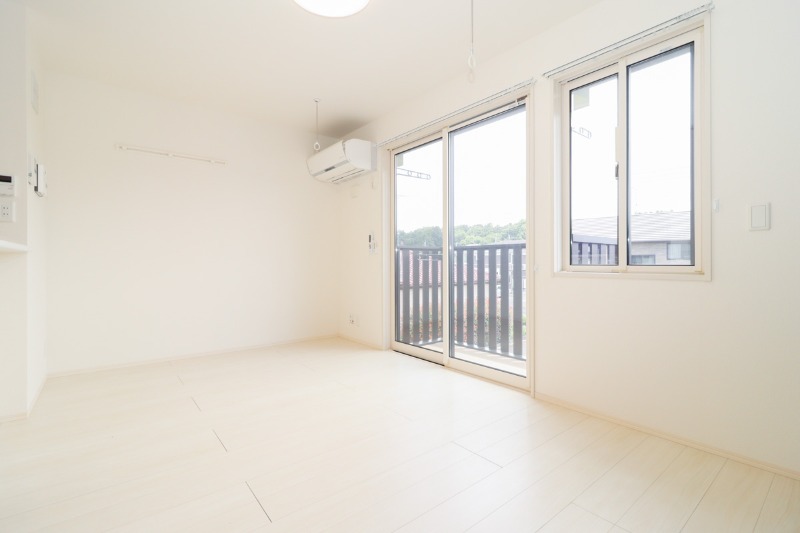 居室・リビング　図面と現状に相違がある場合には現状を優先