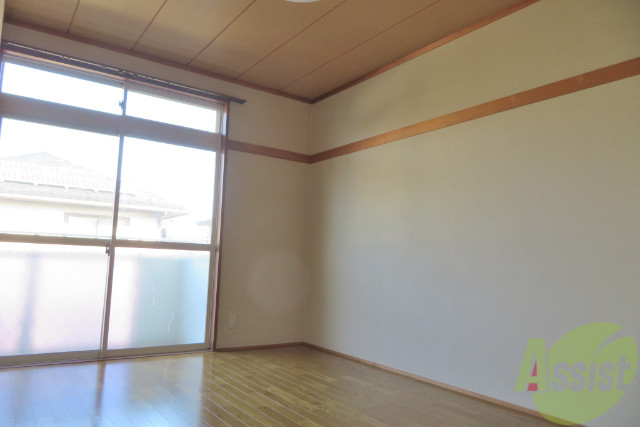 その他部屋・スペース　寝室は６帖あるので、広々と使えていいですね。