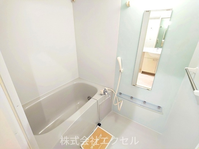 バス・シャワールーム　追い焚き機能付きです。