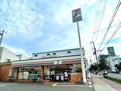 コンビニ　セブン-イレブン 大阪放出東店（コンビニ）まで959m