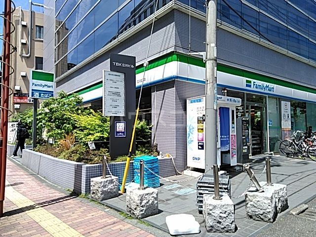 コンビニ　ファミリーマート 立川北口店（コンビニ）まで418m