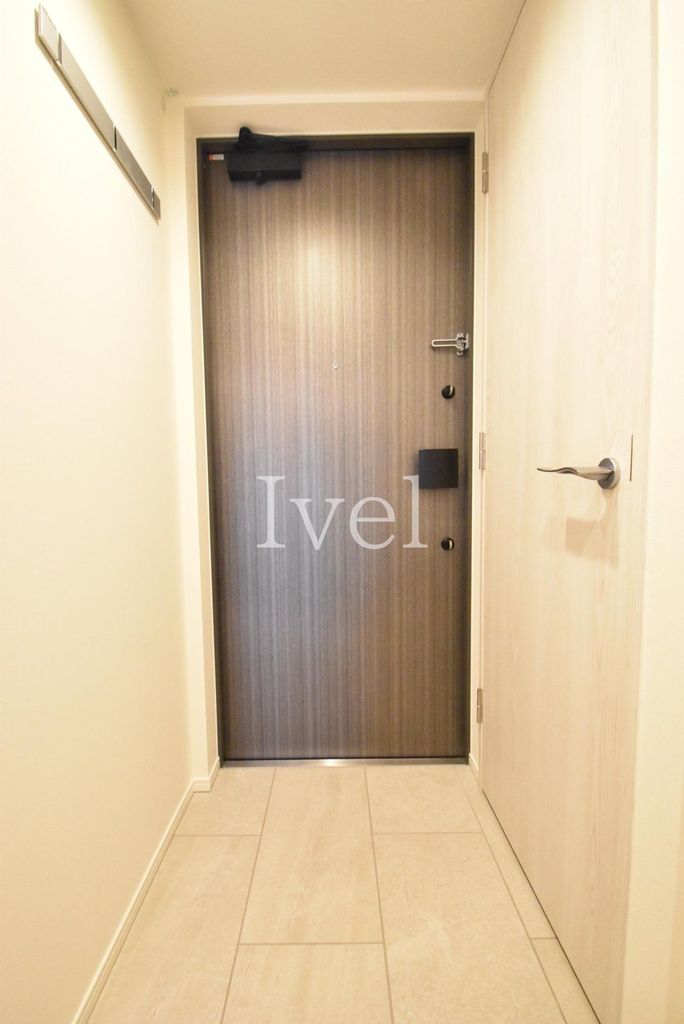 玄関　キッチン