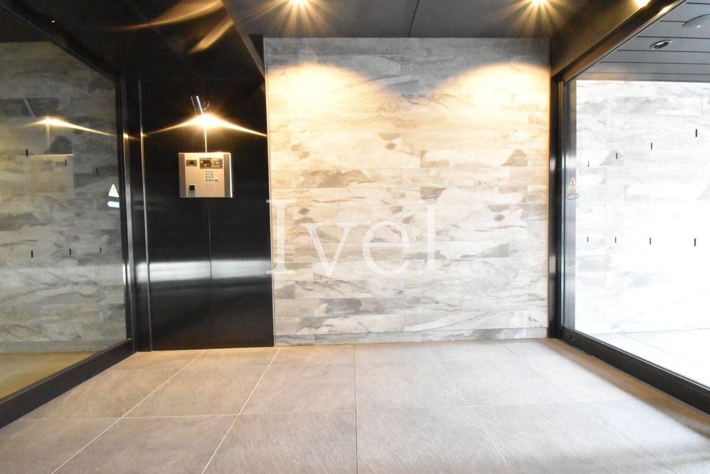 セキュリティ　エントランス