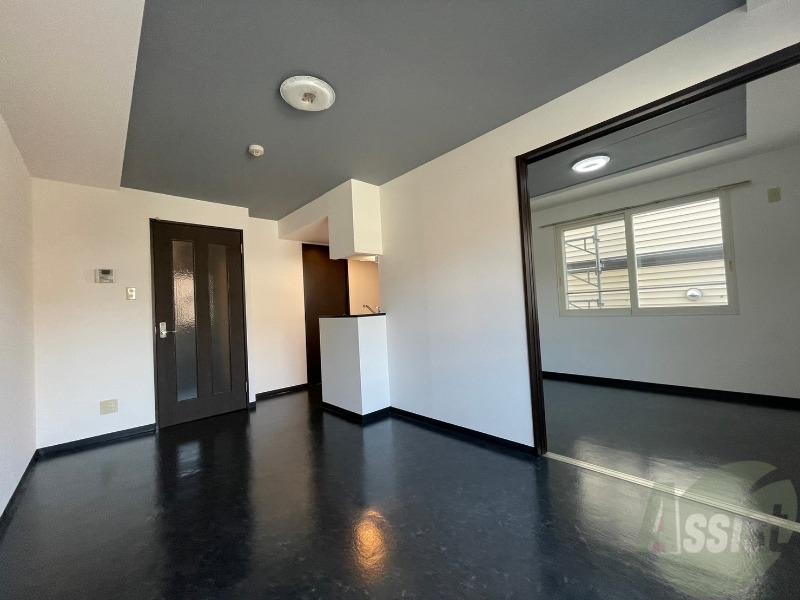 居室・リビング　明るいお部屋は気持ちよく過ごせそうですね。