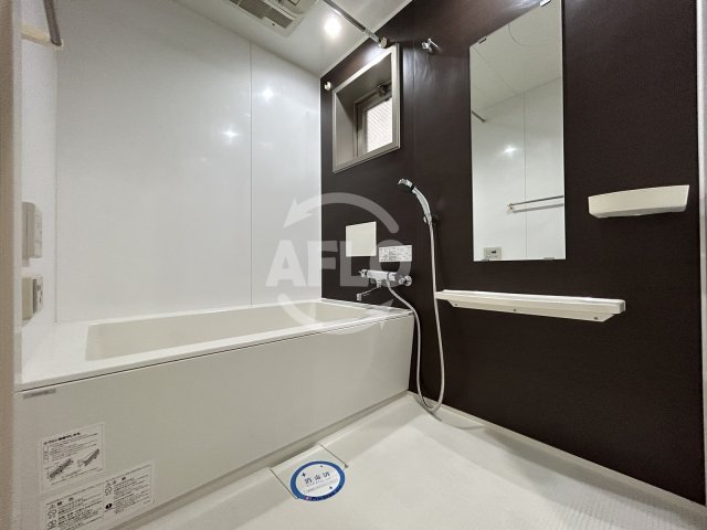 バス・シャワールーム　アーデン京町堀イースト　バスルーム