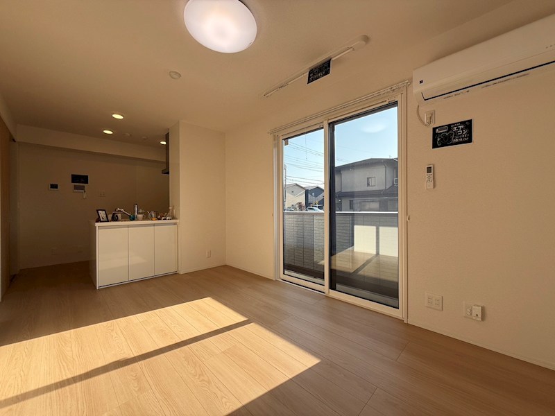 居室・リビング　同仕様写真