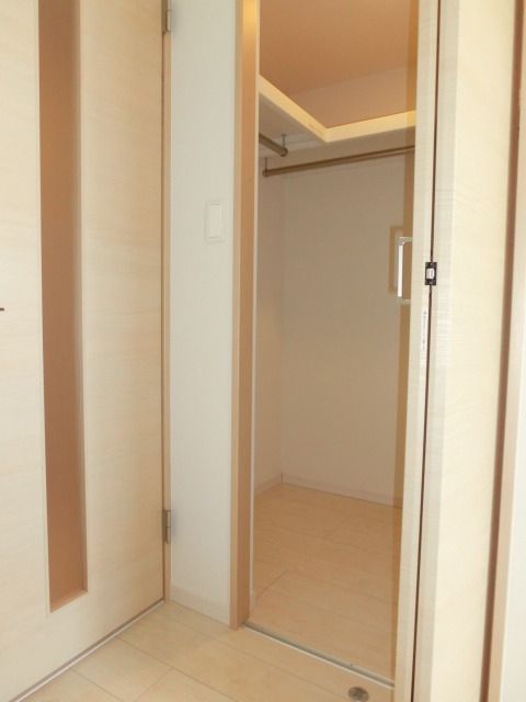 収納　ウォークインクローゼット