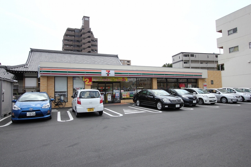 コンビニ　セブンイレブン名古屋泉3丁目店（コンビニ）まで103m