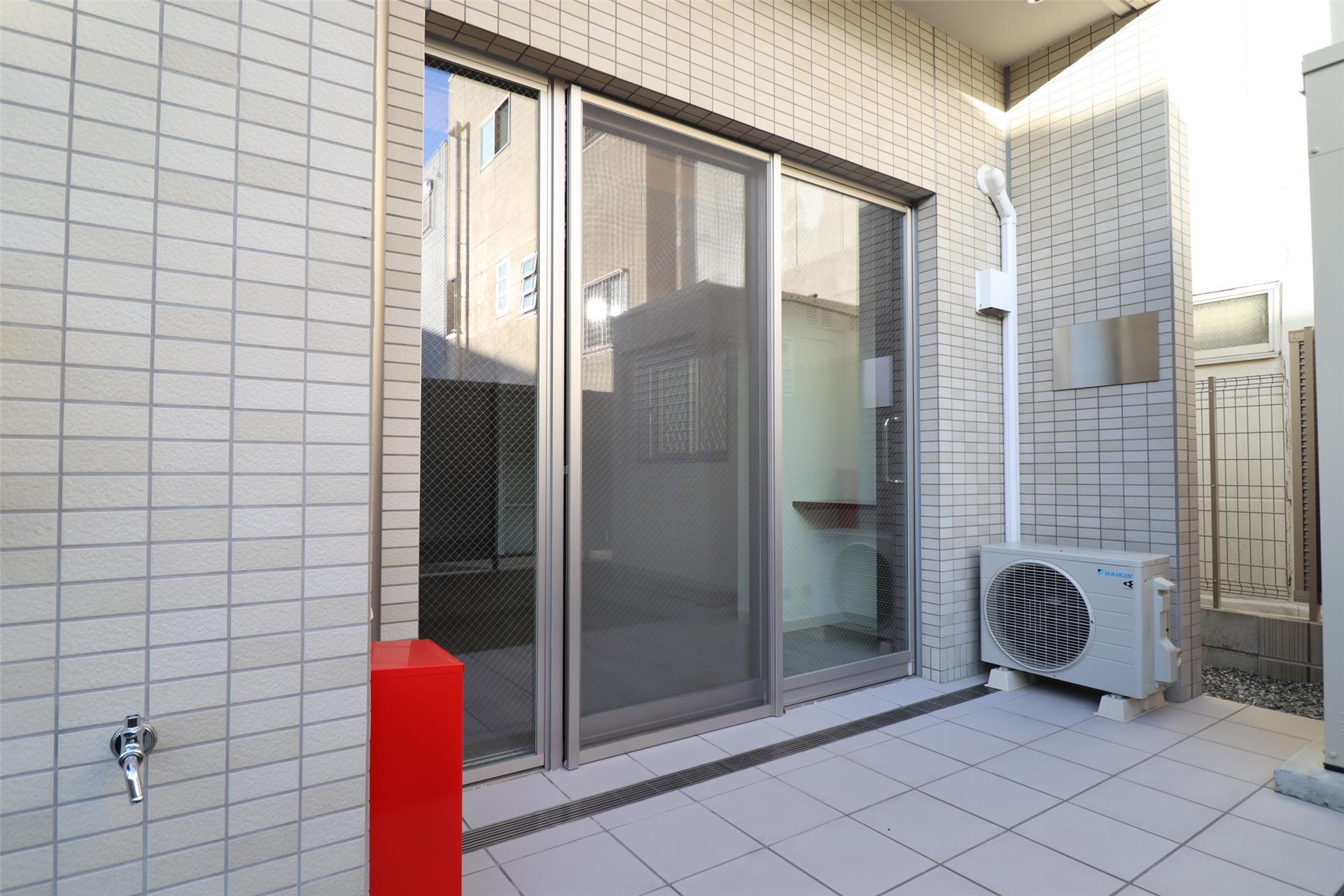 バルコニー　同物件内別室の写真を使用しております。