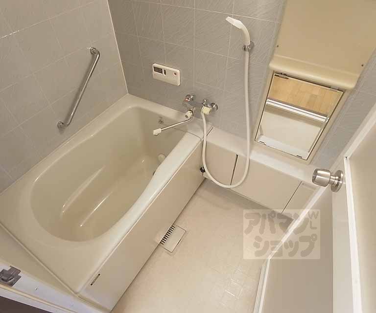 バス・シャワールーム　追い炊き機能付きバス