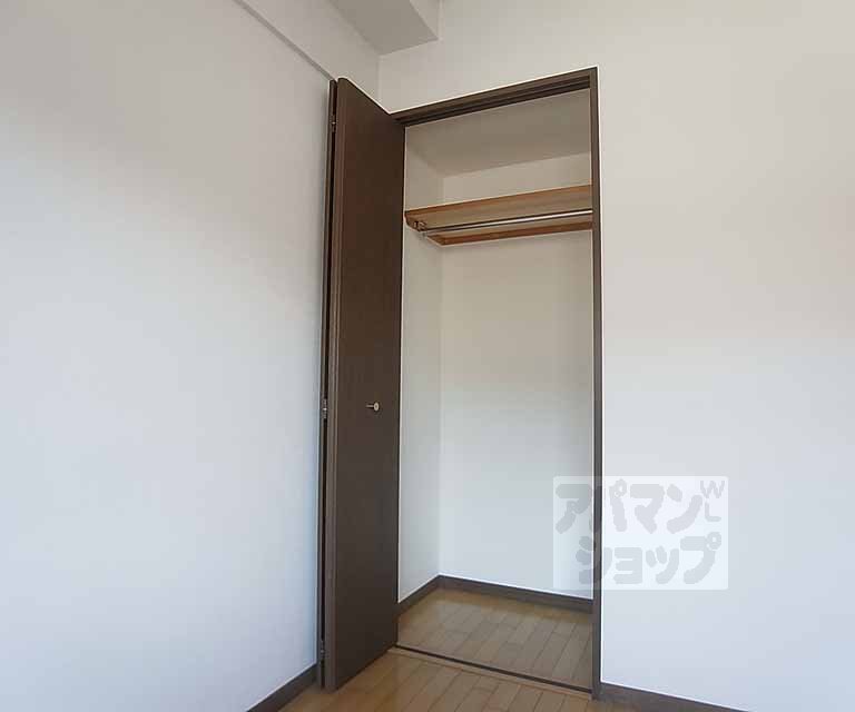 収納　洋室の収納