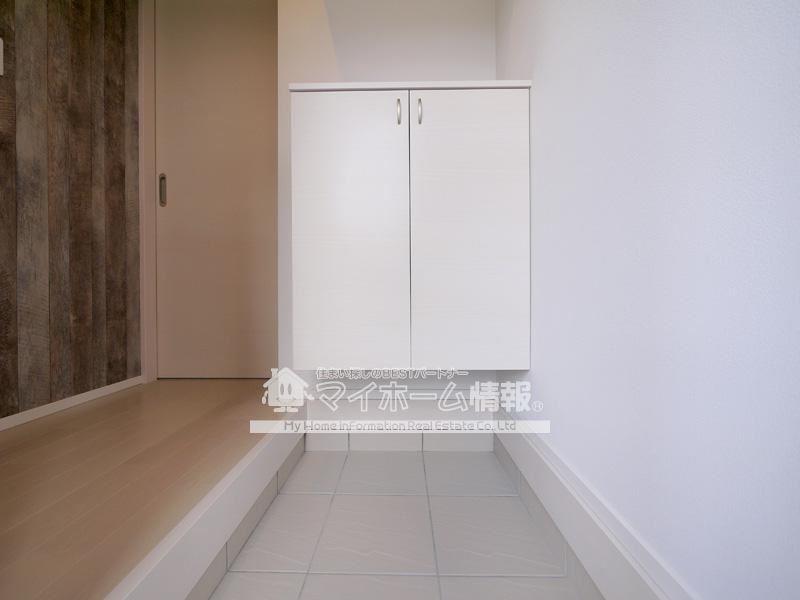 収納　シューズボックスのおかげで玄関がいつも片付きます