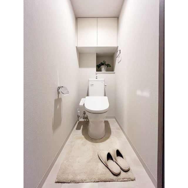 トイレ　家具・家電の備え付けはありません